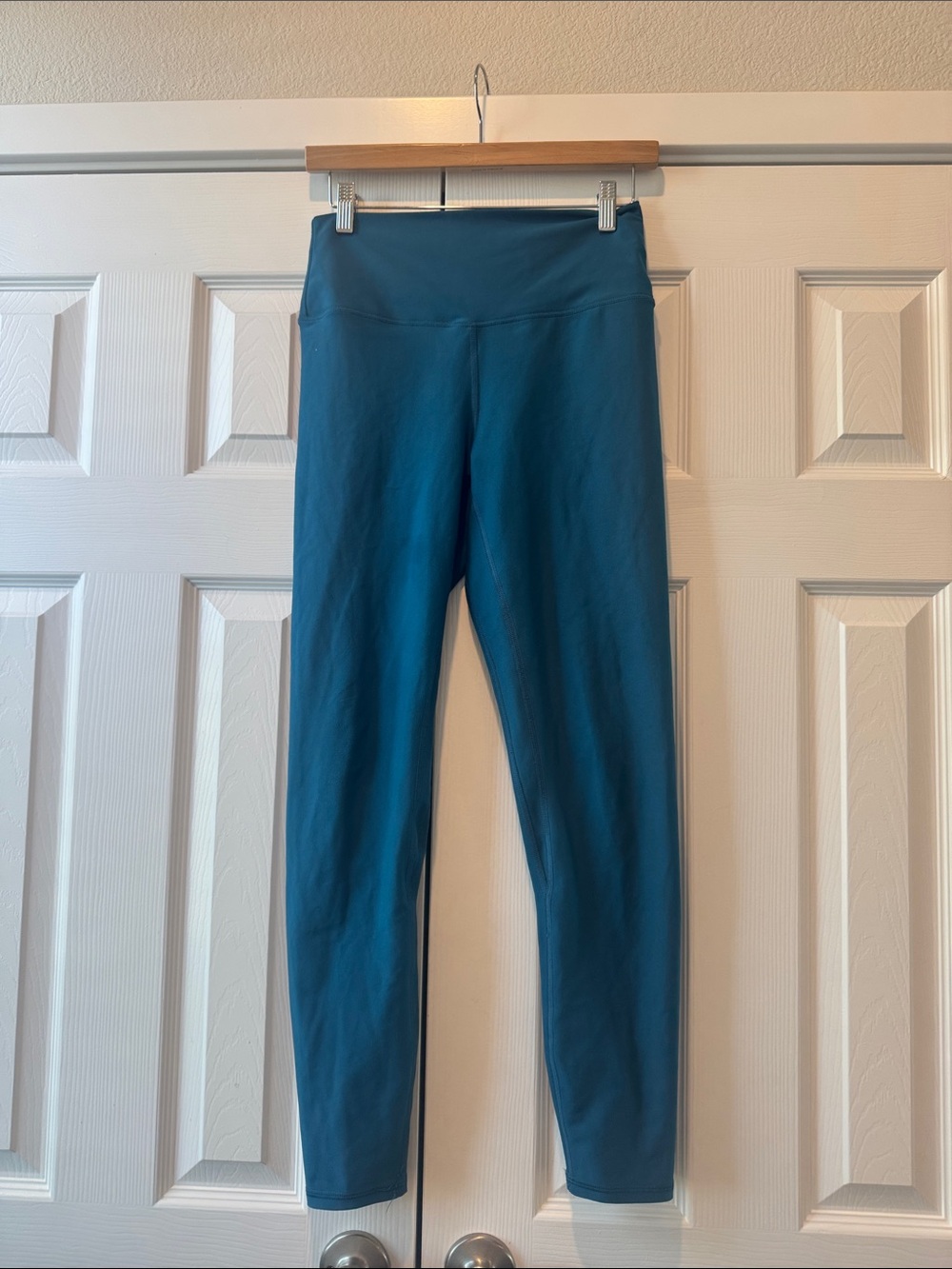 YPB Turquoise Medium Leggings